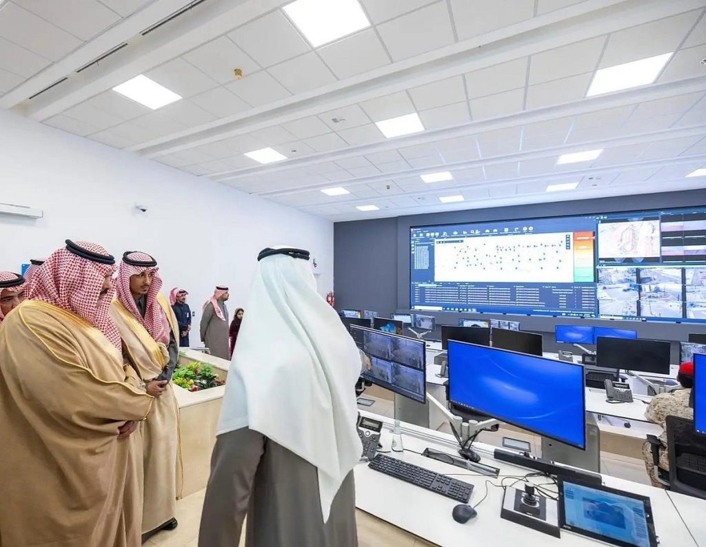 تدشين مركز المراقبة والتحكم الأمني في مطار حائل الدولي