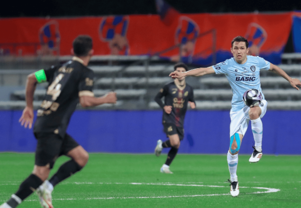 مواجهة الفيحاء والوحدة في دوري روشن تنتهي بالتعادل السلبي