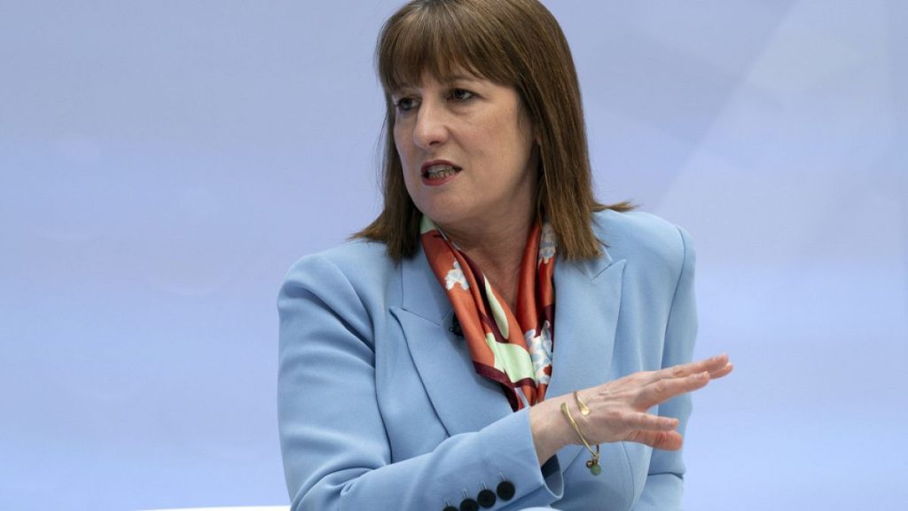 rewrite this title in Arabic UK chancellor says EU trade relations ‘arguably’ more important than US