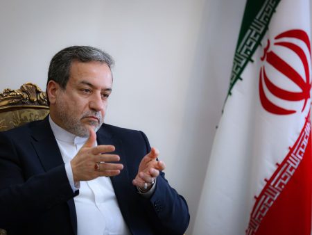 إيران تكشف اعتقالها دراجا فرنسيا ألمانيا فقد منذ أسابيع