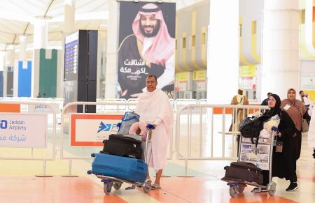 «مطارات جدة».. خدمة أكثر من 5.3 مليون مسافر عبر مطار الملك عبد العزيز الدولي خلال موسم ذروة العمرة لعام 1446هـ