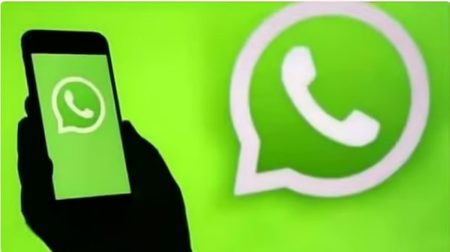 «واتساب» يطرح ميزة لترجمة الرسائل لعدة لغات منها العربية