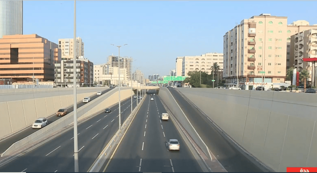 انسيابية حركة المرور على طريق الملك عبد الله بجدة