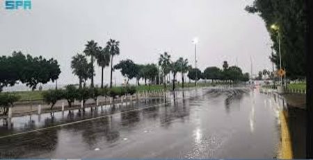 طقس الإثنين.. أمطار رعدية وسيول ورياح مثيرة للأتربة والغبار على عدة مناطق