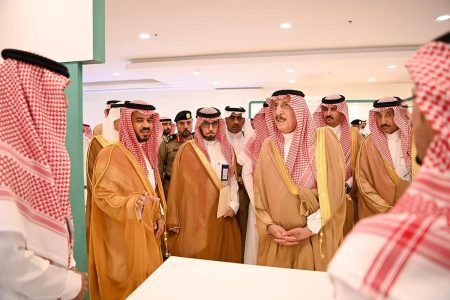 بالصور .. الأمير محمد بن ناصر يرعى انطلاق ملتقى «المواطَنة الواعية» بتعليم جازان