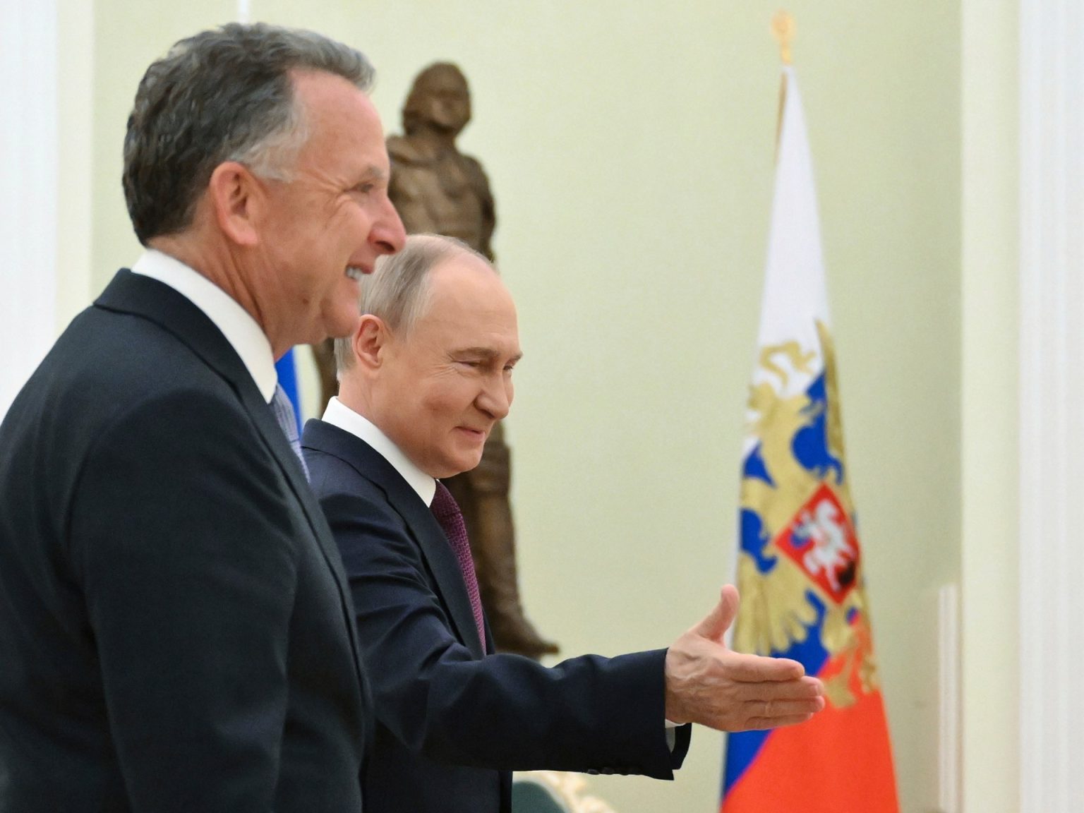 روسيا تترقب زيارة ويتكوف وزيلينسكي يتحدث عن مرتزقة يقاتلون لصالحها