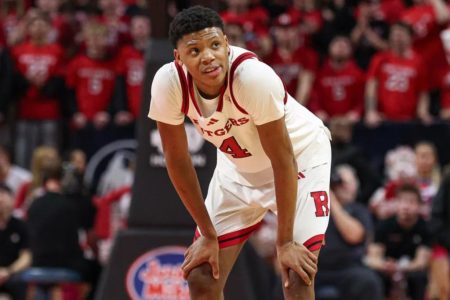 rewrite this title in Arabic Rutgers star Ace Bailey declares for 2025 NBA Draft