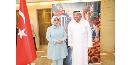 بالفيديو.. السفيرة التركية: تجمعنا مع الكويت قيم مشتركة بمجال الضيافة وتقدير فنون الطهي