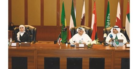 «الكهرباء»: تخصيص قطاع تحلية المياه أولوية وطنية وإقليمية