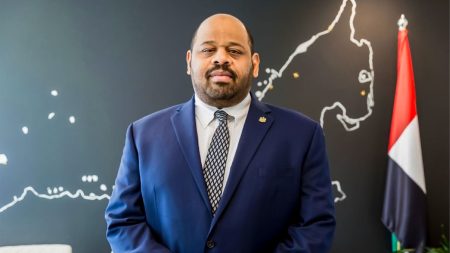 انتخاب ممثل الإمارات لدى مجلس الإيكاو نائبا لرئيس لجنة المناخ والبيئة التابعة للمنظمة