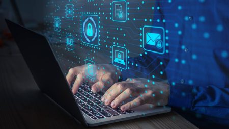 برمجية خبيثة جديدة ومتطورة تستهدف مؤسسات التكنولوجيا المالية العالمية