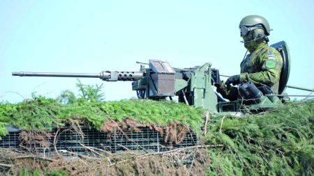 الإنفاق العسكري المتزايد في العالم يزيد انبعاثات الغازات الدفيئة