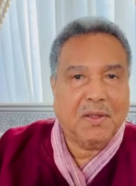 أول ظهور لـ«محمد عبده» بعد تعافيه من أزمته الصحية ويؤكد استمرار حفلاته