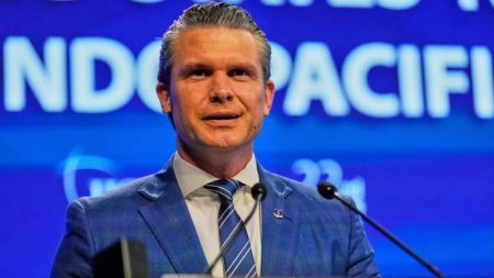 الصين تندّد بتصريحات وزير الدفاع الأمريكي وتصفها بـ«الاستفزازية والتحريضية»