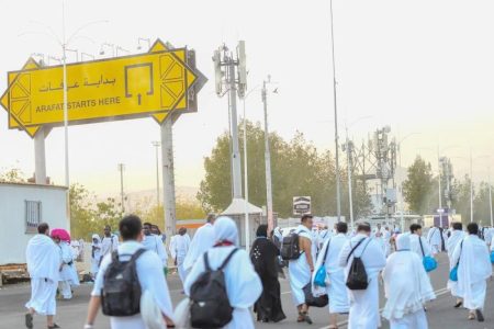 وزارة الحج لضيوف الرحمن: ابقوا في المخيمات يوم عرفة من الـ 10 حتى الـ 4 عصراً