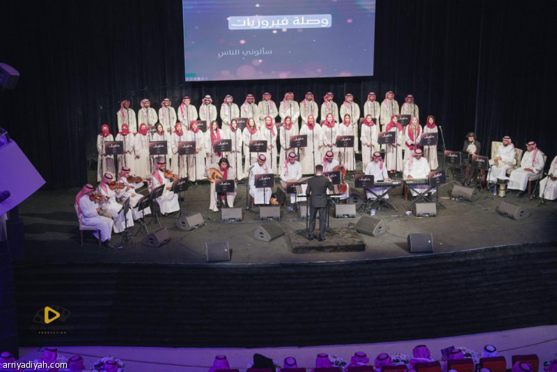 100 موهبة يقدمون كورال طويق في جامعة الملك سعود