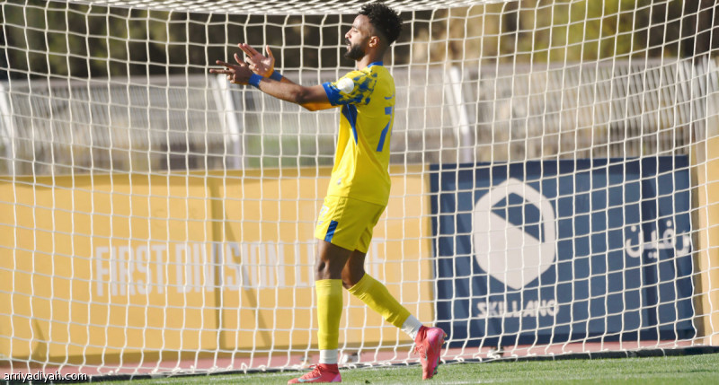 العين يكسب جدة ويتمسك بحظوظ البقاء