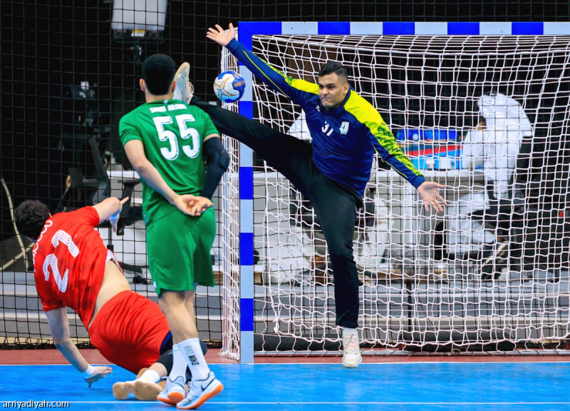 كأس العرب.. قبضة الأخضر تكسب المغرب