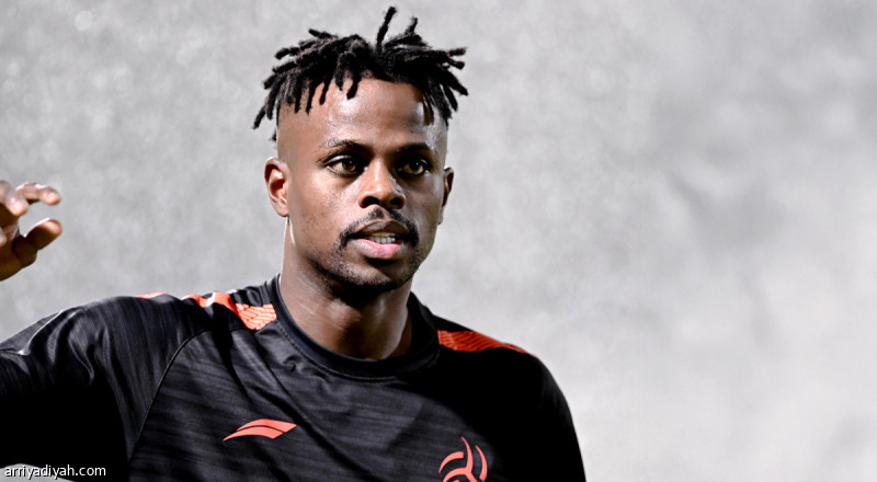 كمارا يقود الشباب أمام الأهلي