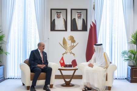 رئيس وزراء قطر يبحث مع وزير خارجية تونس الوضع في غزة