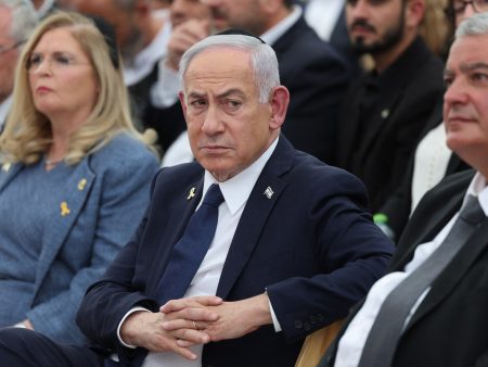 مساع إسرائيلية لإعلان عدم أهلية نتنياهو