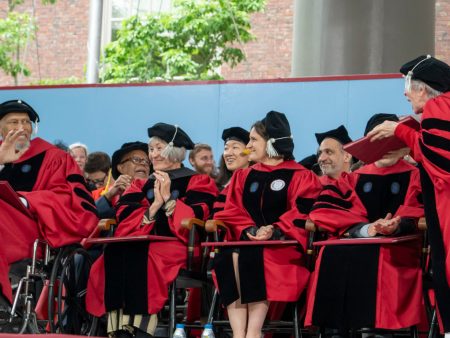 قاضية تعلق قرار ترامب بشأن منع “هارفارد” من استقبال طلاب أجانب