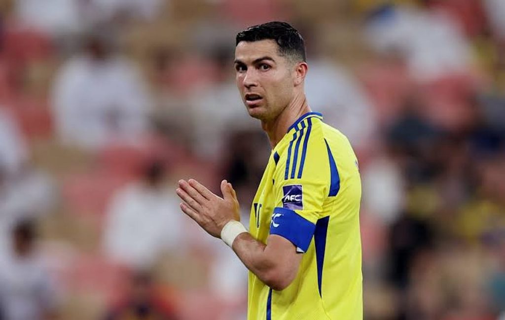 بعد تصرفاته المثيرة للجدل.. طبيب نفسي يفسر لـ«عاجل» أسباب سلوكيات رونالدو بعد هزيمة النصر: “انفعال مكبوت”