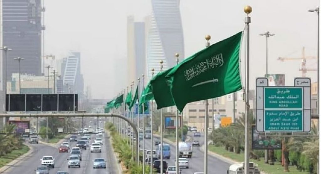 طقس المملكة الثلاثاء.. نشاط للرياح المثيرة للأتربة وفرص هطول أمطار على عدة مناطق