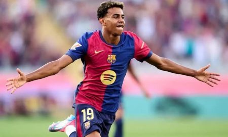 برشلونة يحسم قراره بشأن تجديد عقد لامين يامال