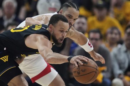 rewrite this title in Arabic Warriors vs. Rockets Game 7 odds: Moneyline, spread, and total for Sunday night