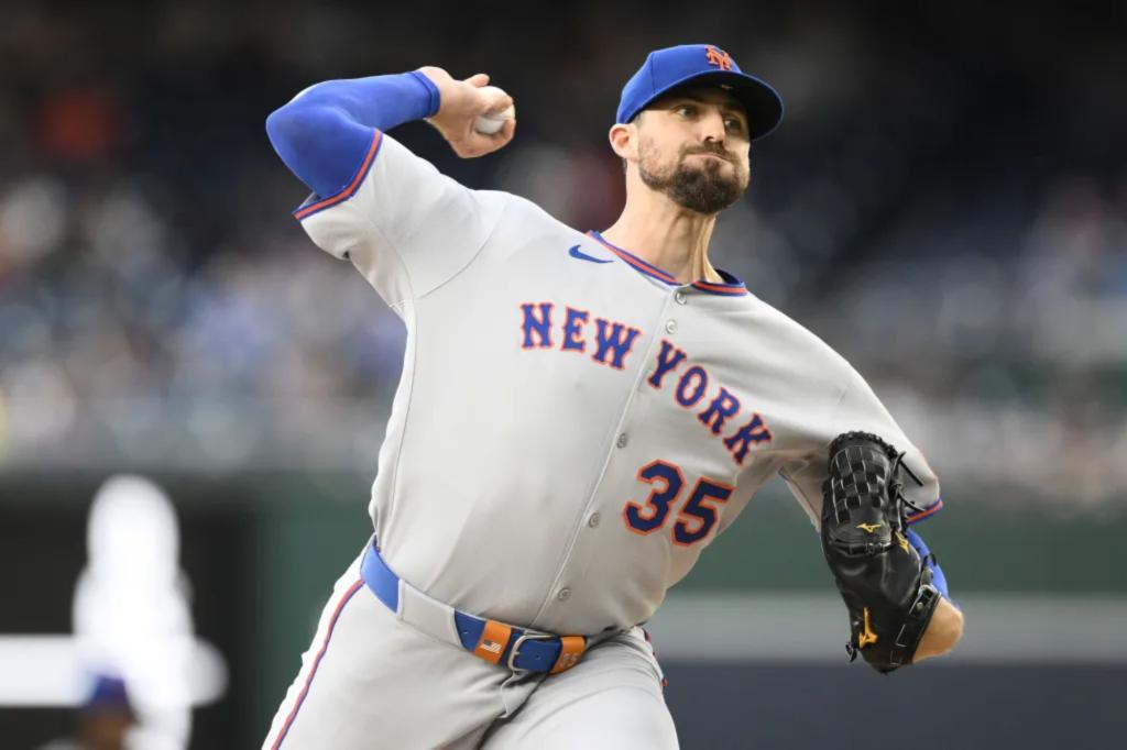 rewrite this title in Arabic Mets’ Clay Holmes grinds out six solid innings after rocky start