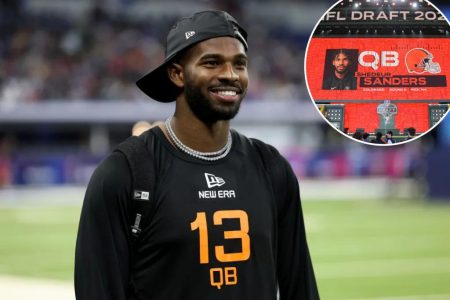 rewrite this title in Arabic The ‘mistake’ that began Shedeur Sanders’ stunning NFL draft nosedive