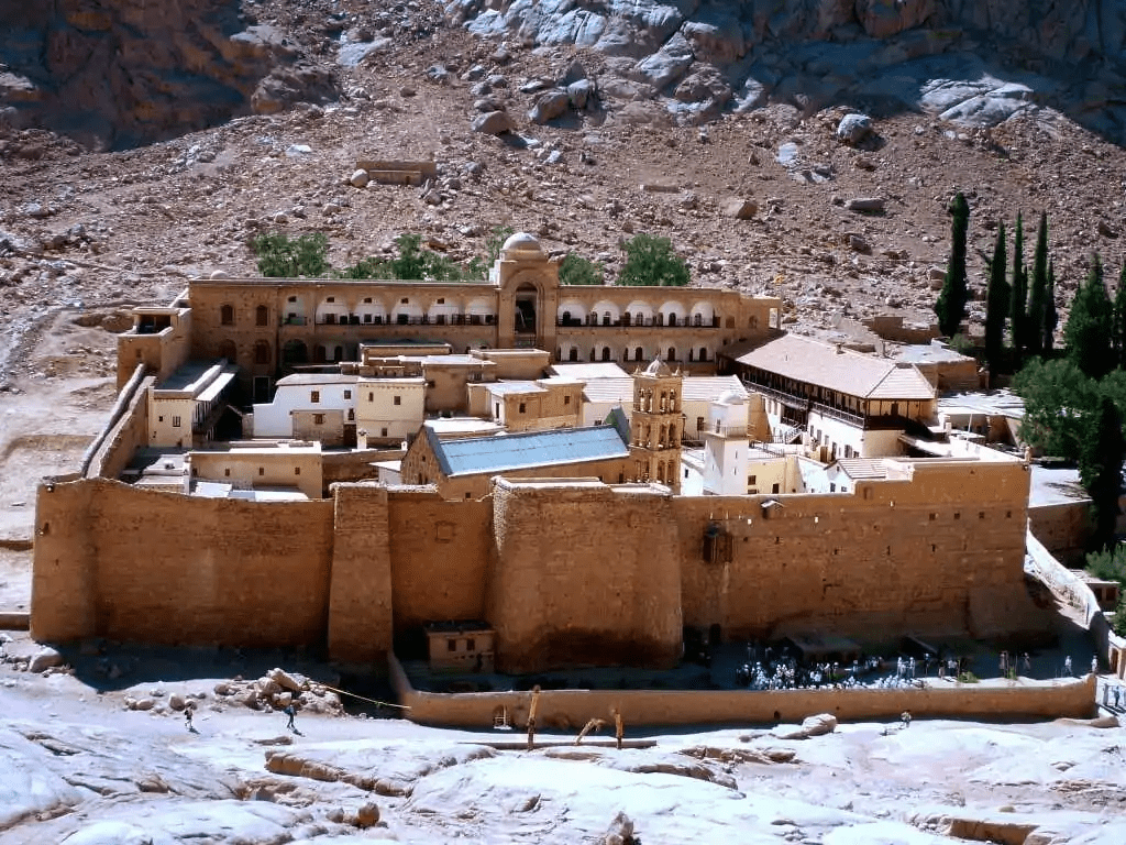 عاجل | رئاسة الجمهورية تؤكد الالتزام الكامل بالحفاظ على المكانة الدينية لدير سانت كاترين