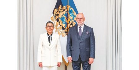 ريم الخالد قدّمت أوراق اعتمادها سفيراً غير مقيم لدى إستونيا