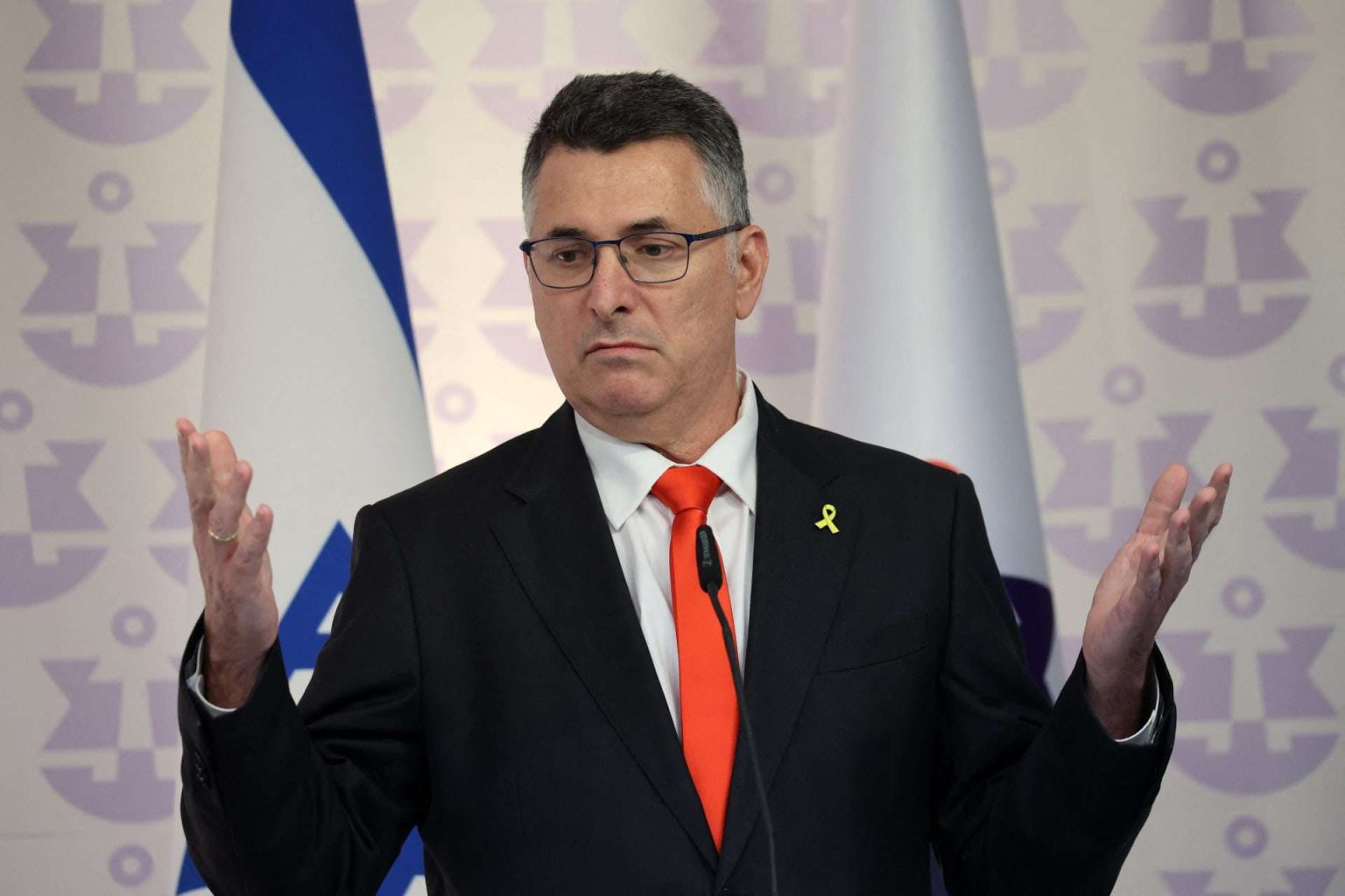 وزير الخارجية الإسرائيلي: إسقاط النظام الإيراني قد يكون نتيجة لعملياتنا لكنه ليس هدفا