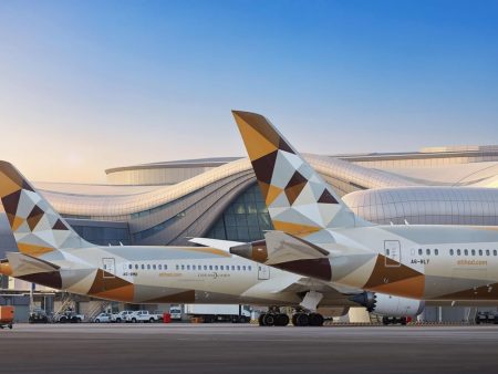 «الاتحاد للطيران» تستأنف رحلاتها كالمعتاد