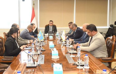 وزير الإسكان يبحث مع “تايتان كابيتال” اليابانية تعزيز التعاون في التطوير العقاري وتوطين التكنولوجيا بمصر
