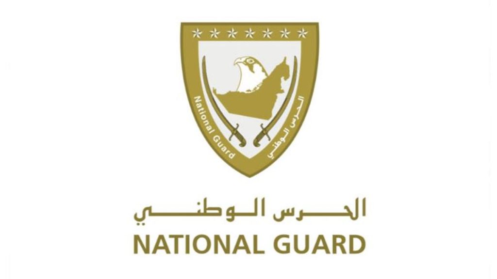 الحرس الوطني ينقذ 4 أشخاص جنحت دراجاتهم المائية في مياه ضحلة قبالة سواحل أبوظبي