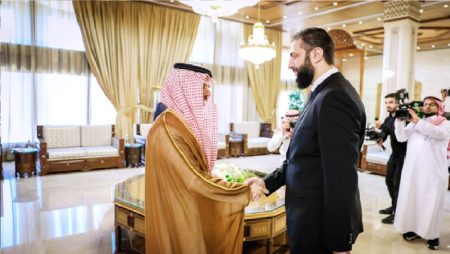 وزير الخارجية: ولي العهد وجّه بتقديم كل الدعم والإسناد إلى سورية