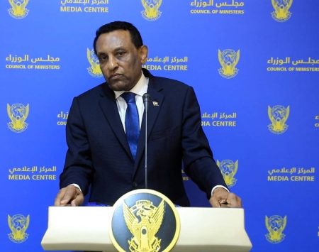 رئيس الوزراء الجديد: نركز على الاستشفاء الوطني والحوار السوداني