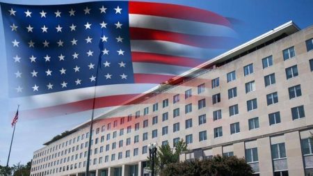 أمريكا تعيد تأشيرات الطلاب بشروط صارمة: «افتح حساباتك أو يُرفض طلبك!»