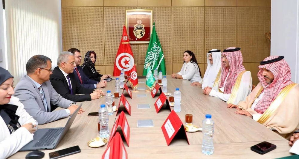 رئيسة الحكومة ووزير الصحة بتونس يستقبلان الرئيس التنفيذي للصندوق السعودي للتنمية