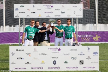 الرياض يحتفظ بلقب «تشيسترز توينز»