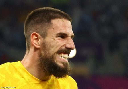 ديجينيك يحذر من بدلاء اليابان.. وصعوبة الملحق