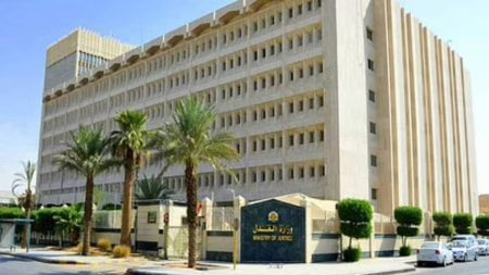 وزارة العدل: 18 دائرة قضائية و5 كتابات عدل متنقلة لخدمة ضيوف الرحمن