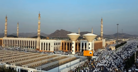 مشروع سقيا الحجاج بالساحات المحيطة بمسجد نمرة.. تعزيز الراحة وتقليل الإجهاد الحراري