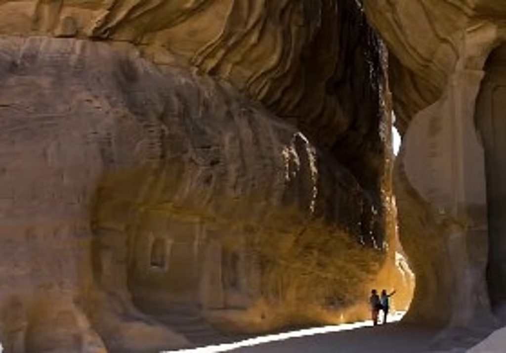 مختص في السياحة: ارتفاع أرقام السائحين ومدة إقامتهم دلالة واضحة على تعدد نقاط الجذب وتنوعها بالمملكة