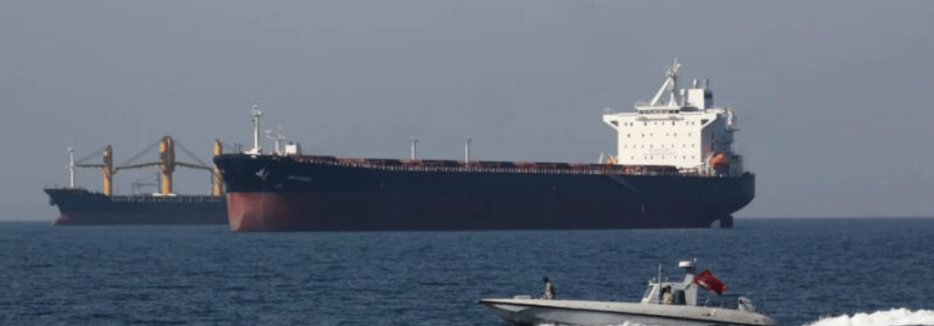 تغيير مسار ناقلات النفط قبل مضيق هرمز.. هل وصل التصعيد الإيراني الإسرائيلي للمحطة الأسوأ؟