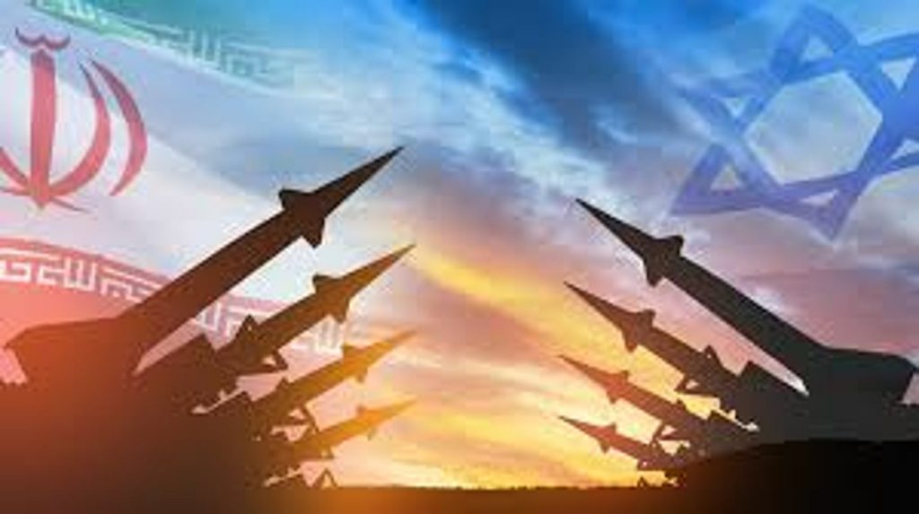 12 يومًا من الحرب.. هجمات متبادلة بين إيران وإسرائيل وانتهاء النزاع باتفاق لوقف إطلاق النار