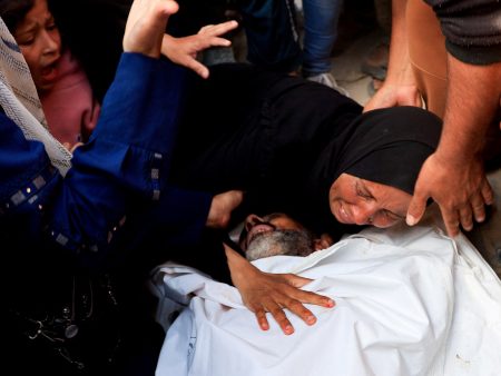 الأمم المتحدة تكشف أزمة بقاء بغزة ولندن تطالب إسرائيل بوقف الحرب